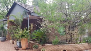 Property grounds - Green House BnB - 'Swiss German' (Francistown)