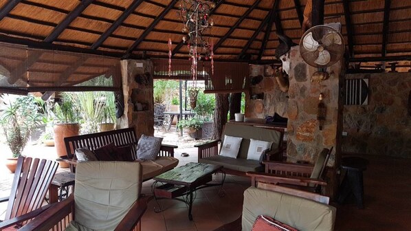 Executive lounge - Green House BnB - 'Swiss German' (Francistown)