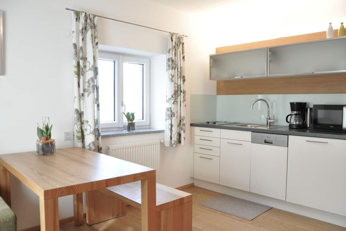 single room, garden view | private kitchen