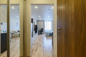 Studio | Desk, blackout curtains, iron/ironing board, free WiFi - Apartments Domotelli Ye's (St. Petersburg)