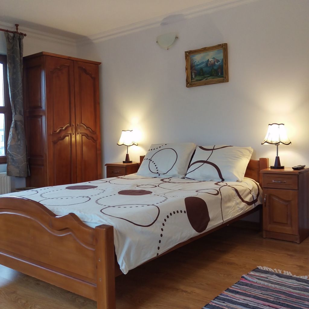 Habitación triple | Escritorio, insonorización y tabla de planchar con plancha 