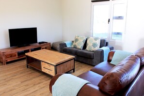 Cottage Eksklusif, 2 kamar tidur | Area keluarga | TV layar datar