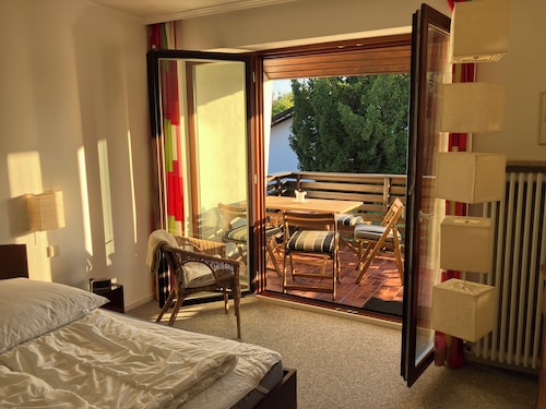 Absolutely quiet 3 Room Apartment "At Isar River Park",  near Munichs Centre