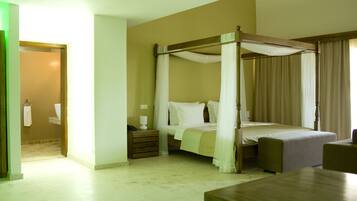 1 bedroom, premium bedding, minibar, in-room safe