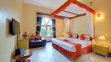 Quarto casal ou duplo standard | Roupas de cama premium, cofres nos quartos, escrivaninha