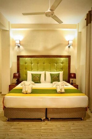 1 bedroom, minibar, in-room safe, desk