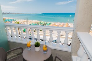 Junior Studio Suite, Sea View, Beachfront | Beach/ocean view