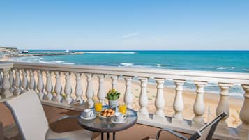 Penthouse maisonette 3 bedrooms | Pemandangan pantai/laut