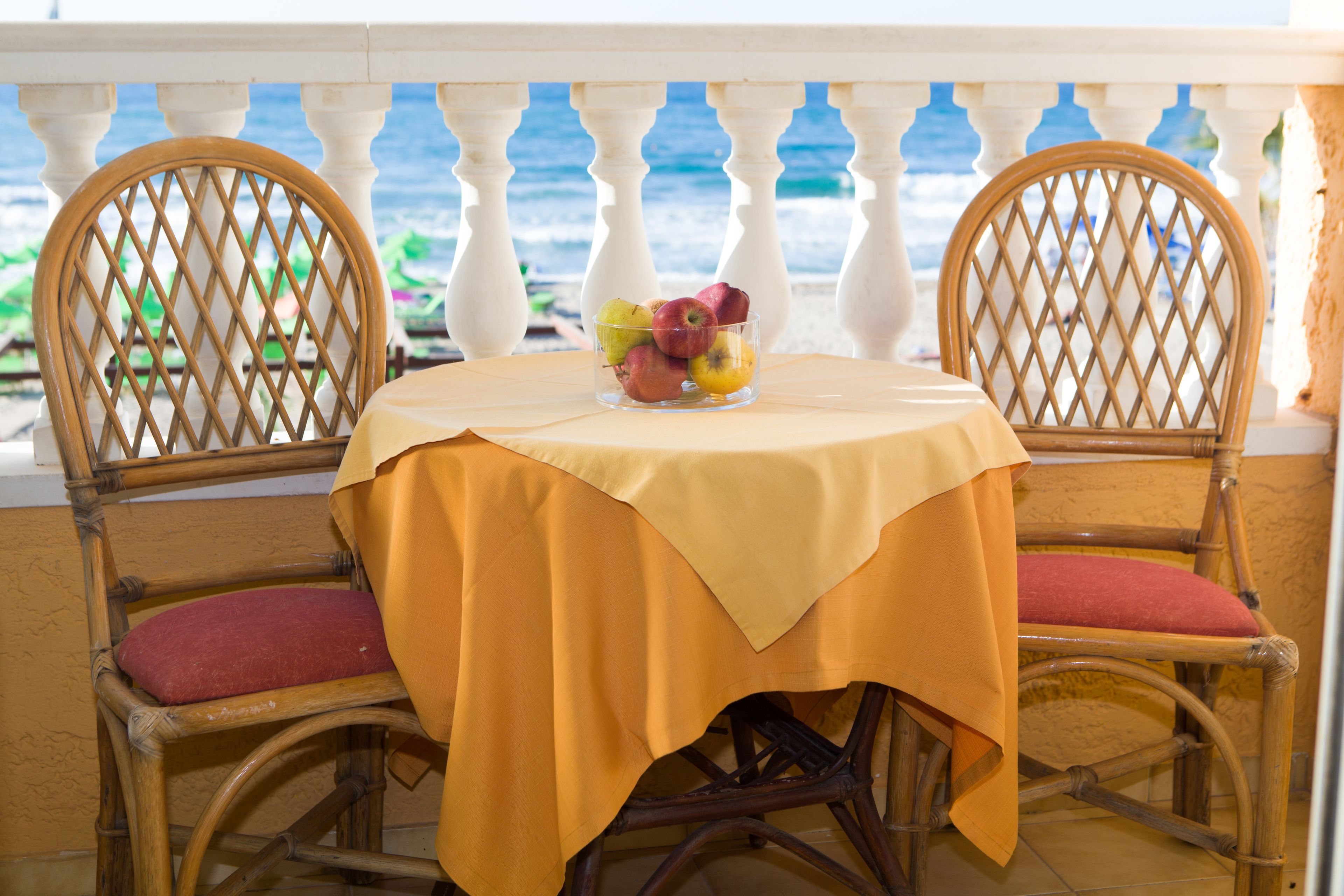 Kamar Double atau Twin Standar, pemandangan laut, menghadap pantai | Teras/patio