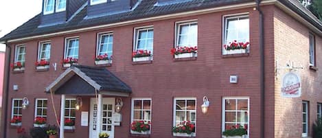 Majoituspaikan julkisivu