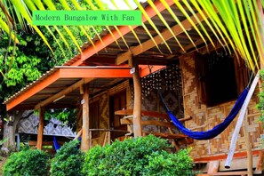 Modern Bungalow with Fan (Private Bathroom) | Free WiFi - Asama Bungalow (Ko Lanta)