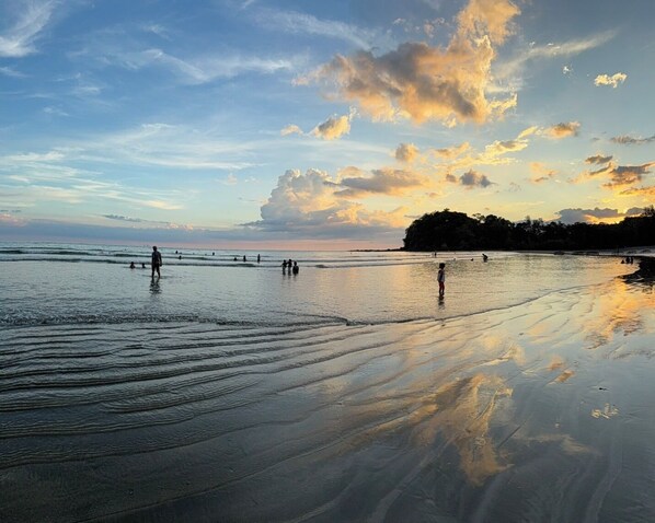 Beach nearby - Asama Bungalow (Ko Lanta)