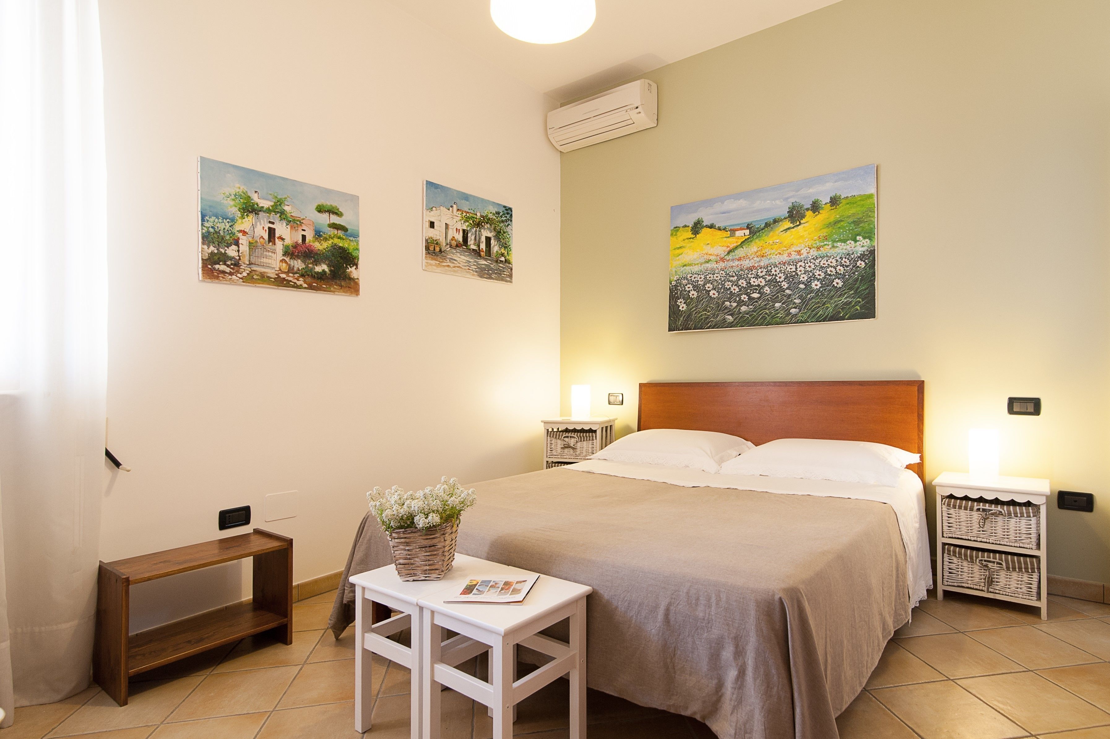 Doppelzimmer | Schreibtisch, laptopgeeigneter Arbeitsplatz, Verdunkelungsvorhänge