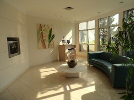 Sala de estar en el lobby
