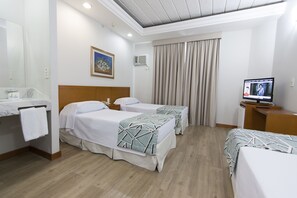 Standard Triple Room - Di Giulio Hotel (São José dos Campos)