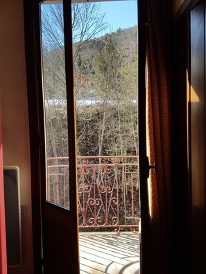 Double Room | Balkoni