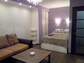 Desk, soundproofing, iron/ironing board, free WiFi