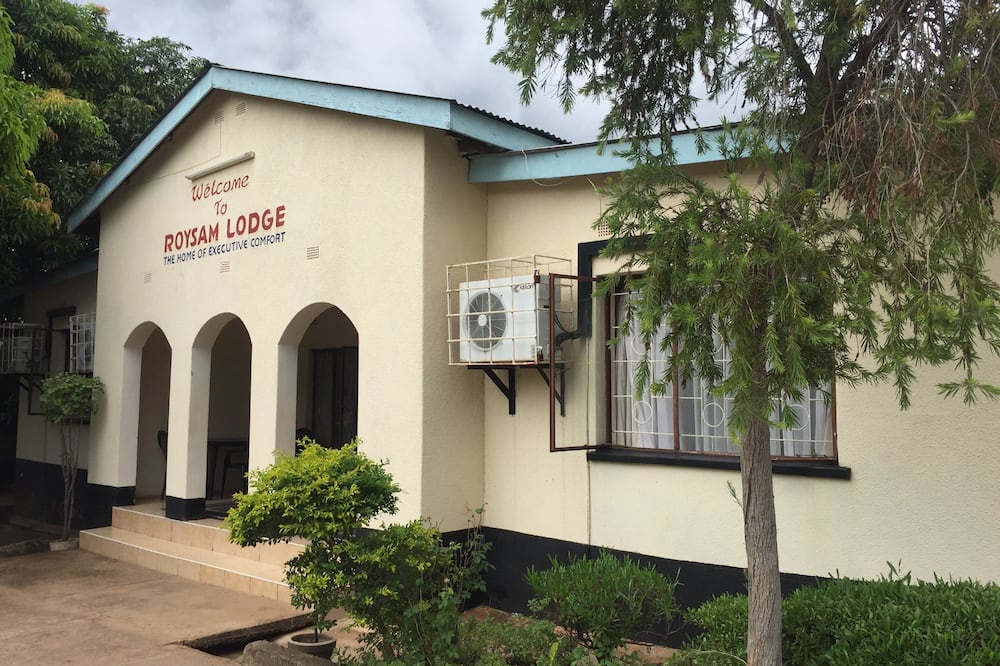 Roysam Lodge