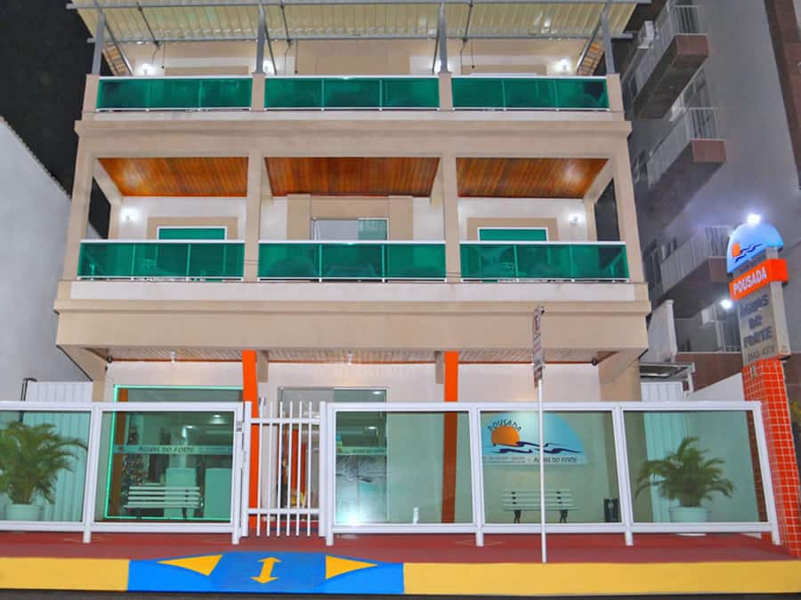 تفاصيل الفندق من الخارج