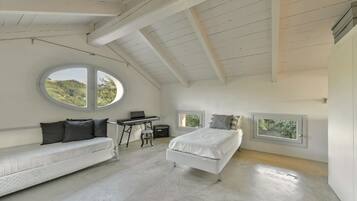 Villa, 4 Bedrooms | 4 bedrooms, individually decorated, individually furnished