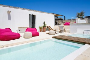Outdoor pool, sun loungers - Palazzo De Noha (Lecce)