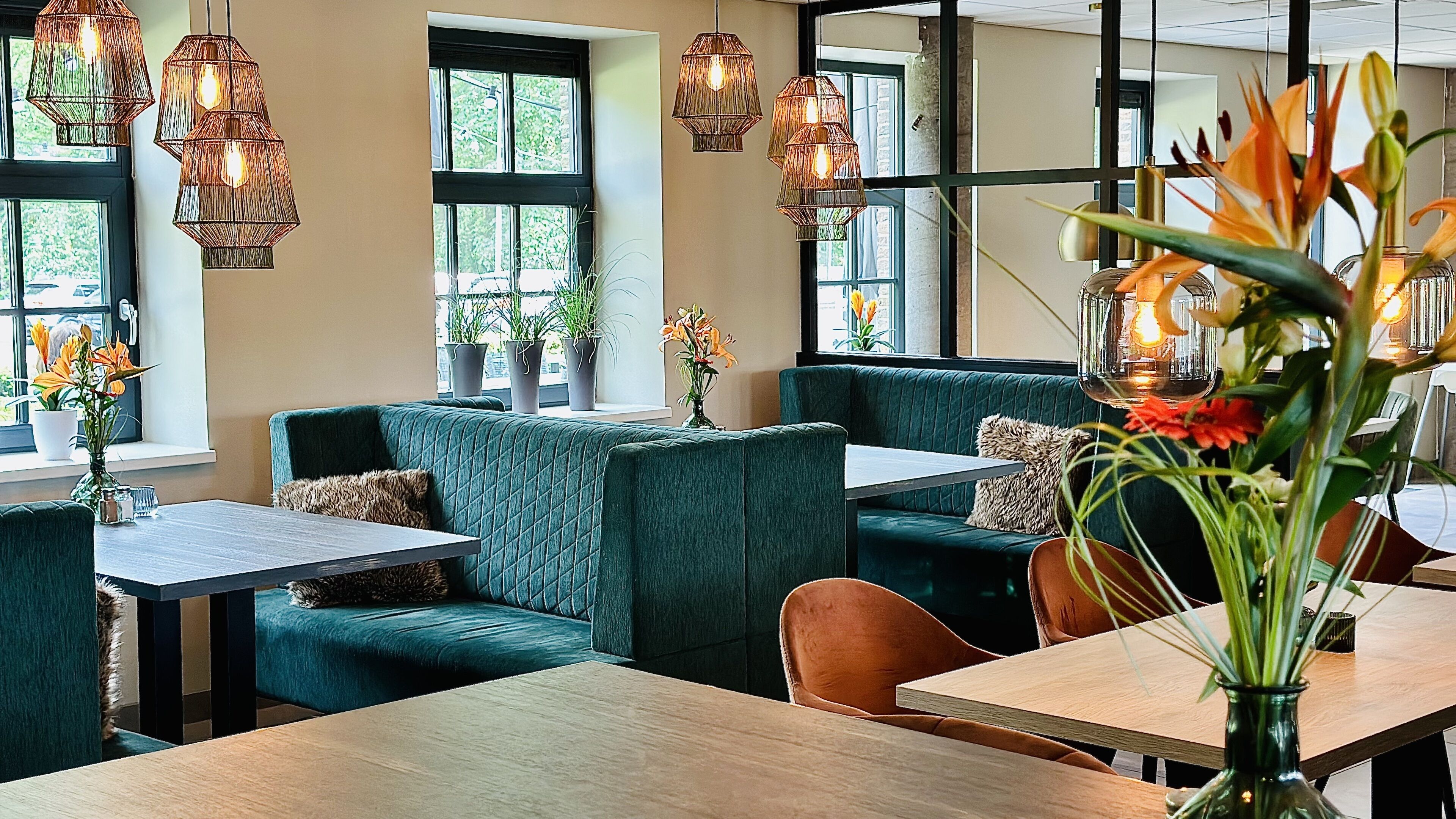 daily buffet breakfast (eur 17.50 per person)