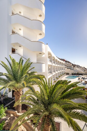 Apartamentos Cabau Altair