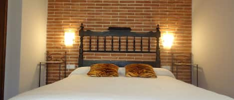 Superior Suite (La Calafa) | Desk, blackout curtains, cots/infant beds, free WiFi