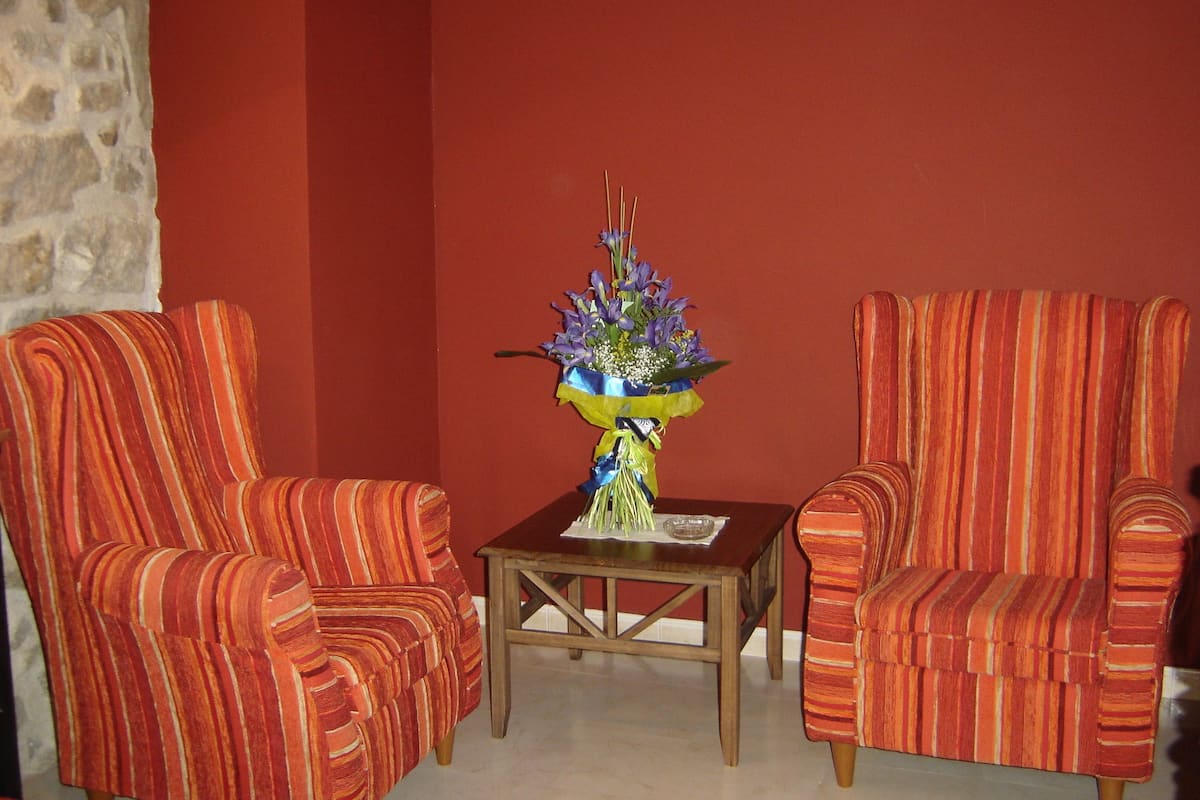 Double Room, Balcony (Lo Tormo) | Desk, blackout drapes, cribs/infant beds, free WiFi