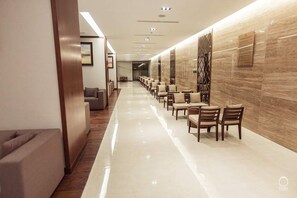 Lobby lounge - The Berry Vinhomes Luxury Apartments (Ho Chi Minh City)