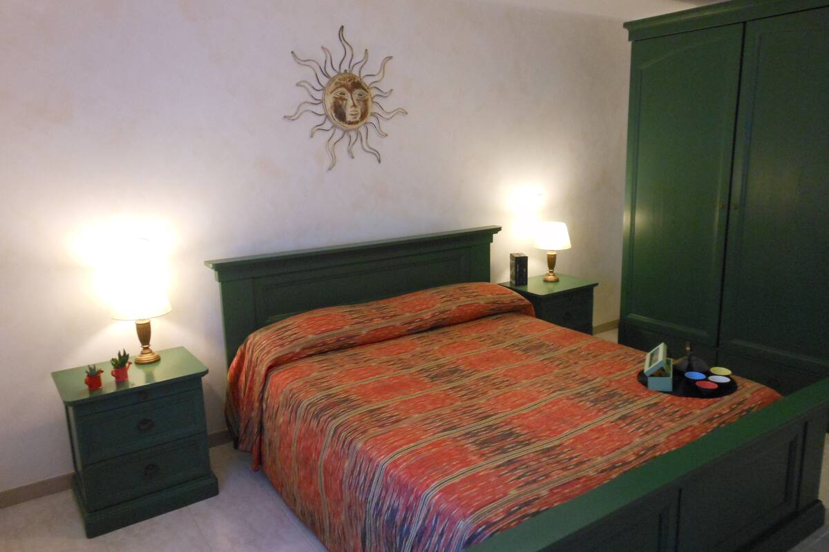 Premium bedding, iron/ironing board, cots/infant beds, free WiFi