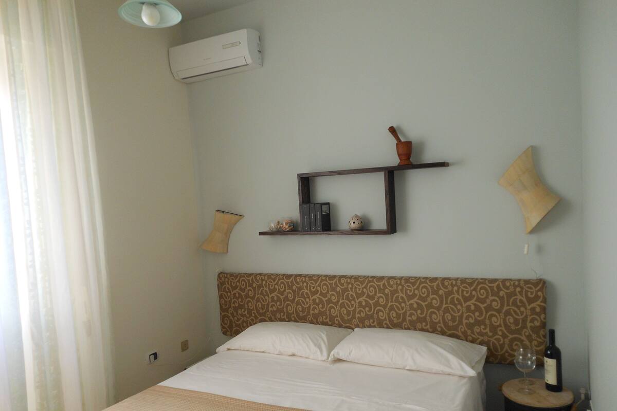 Premium bedding, iron/ironing board, cots/infant beds, free WiFi