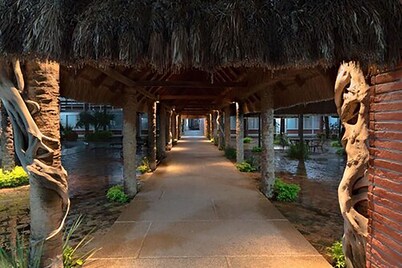 帕尔马斯广场酒店