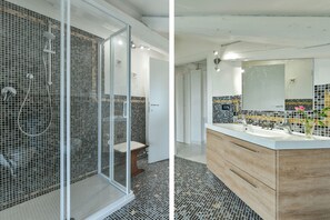 Villa, 5 chambres | Salle de bain