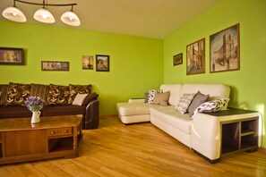 公寓, 2 間臥室 | 客廳 | 平面電視