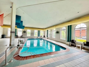 FairBridge Inn & Suites Fort Wayne