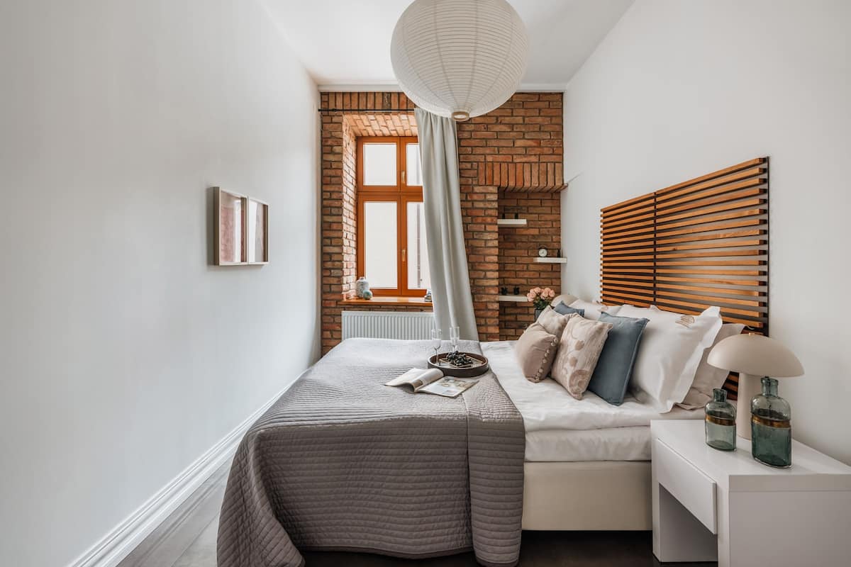 Departamento estándar | Ropa de cama de alta calidad y decoración personalizada