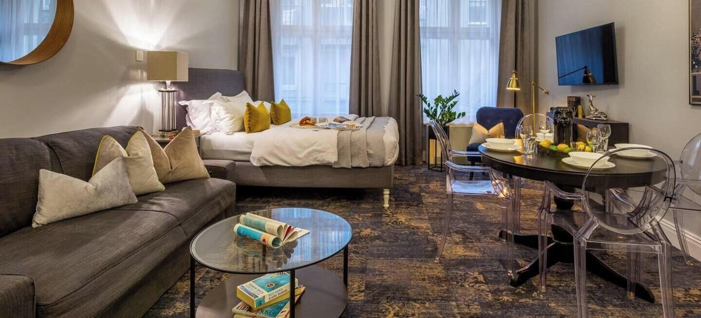 Quiet apartment 2Bedrooms 2Bathrooms 2 minutes to Main Square - ul. Szpitalna 20 | Premium bedding, individually decorated, iron/ironing board, free WiFi