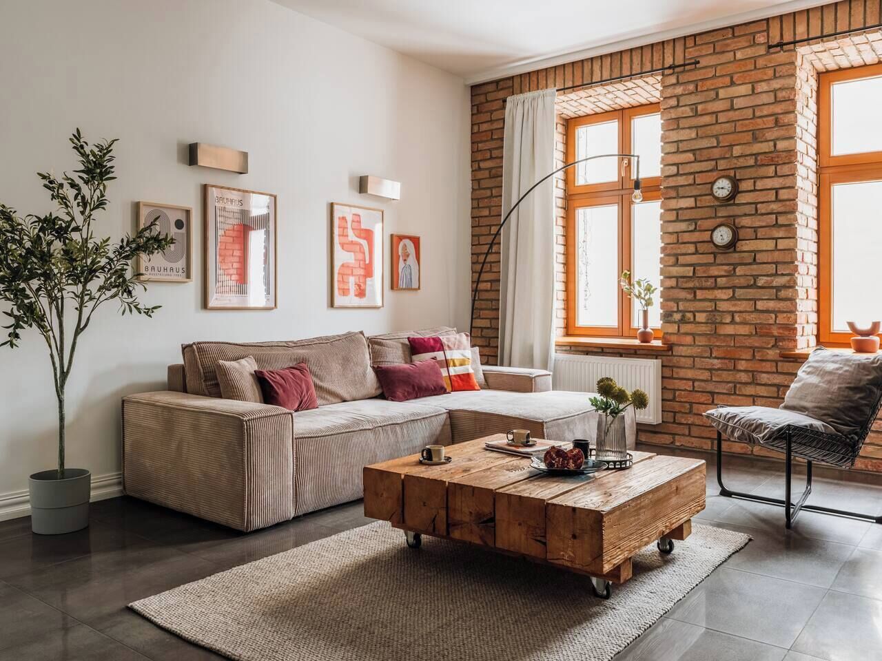 Bauhaus Apartment 1-bed (Grodzka 25 Street) | Living room | Smart TV