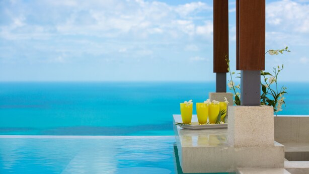 2 outdoor pools, an infinity pool, sun loungers - Karpe Diem Villa (Koh Samui)