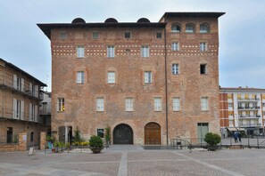 Front of property - Casa di Brigitta (Alba)