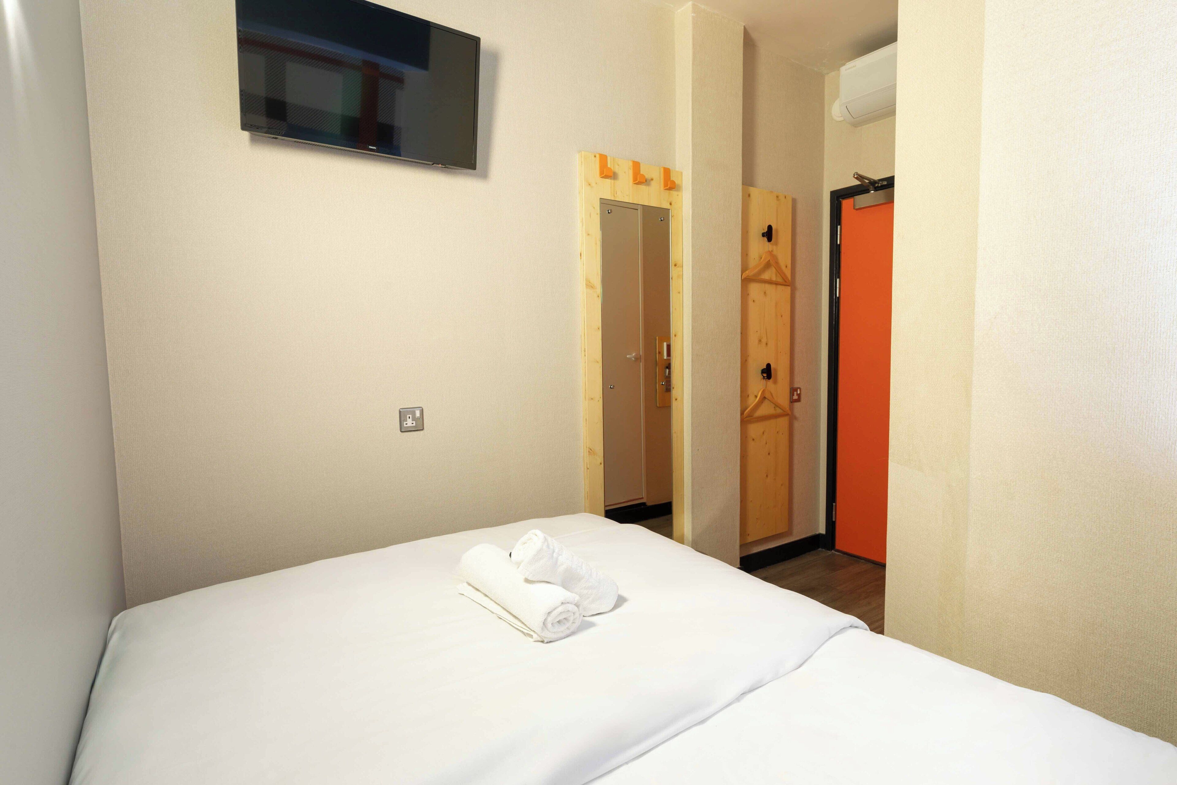 Basic Double Room, 1 Double Bed, No Windows | Laptop workspace, soundproofing, iron/ironing board, free WiFi