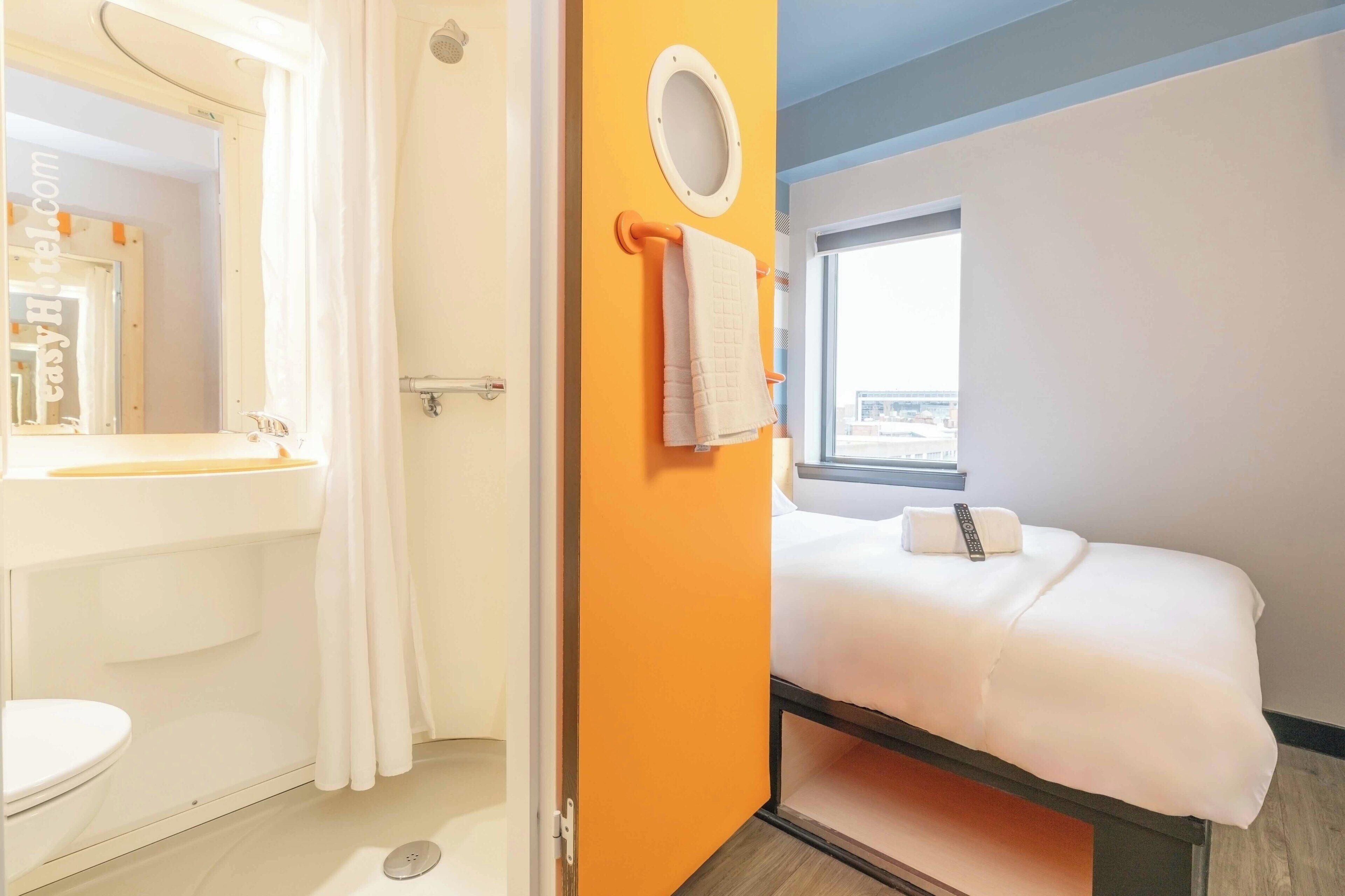 Photo - easyHotel Glasgow