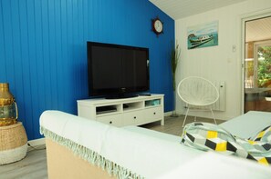 4 bedrooms, iron/ironing board