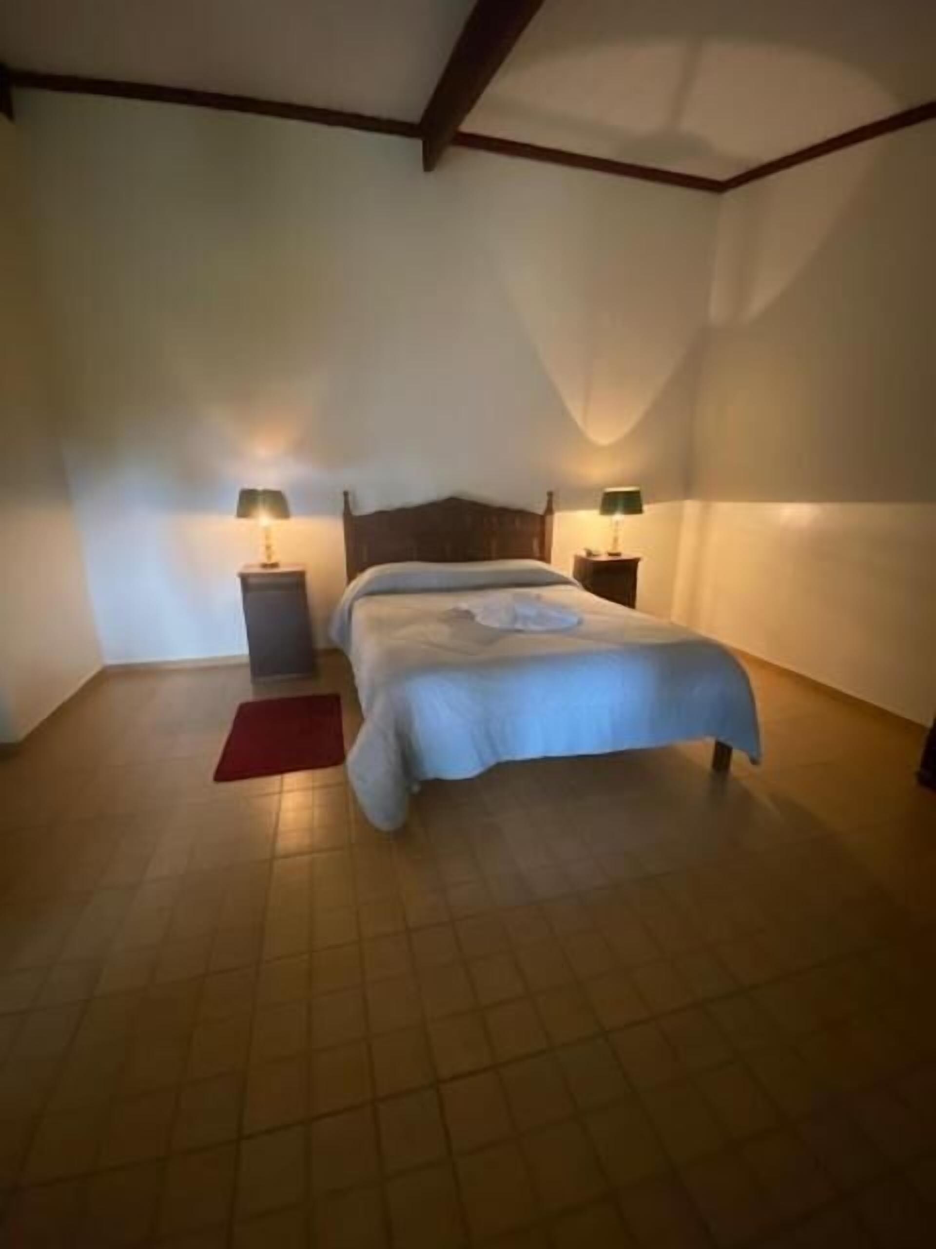 1 bedroom, minibar, free wifi, bed sheets