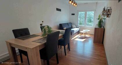 Logement trÚs cosy 4 personnes - Wifi ( fibre ) Parking et accueil personnalisé