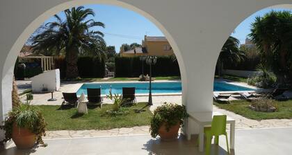 Tres Cales, Villa con piscina privada de 6x11 m, 11 personas, aire acondicionado.