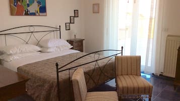 Apartment, 2 Bedrooms, Accessible, Bay View | 2 bedrooms, desk, iron/ironing board, cribs (surcharge)