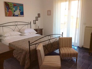 Apartment, 2 Schlafzimmer, barrierefrei, Buchtblick | 2 Schlafzimmer, individuell dekoriert, individuell eingerichtet