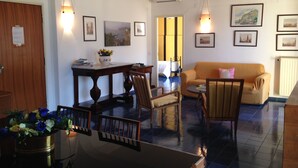 Apartment, 2 Bedrooms, Accessible, Bay View | Living room - Apartment Sun (Sorrento)
